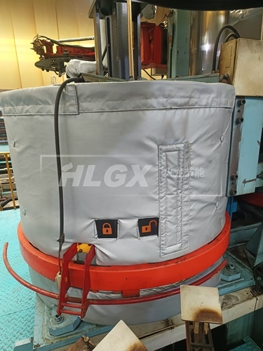 雄鹰轮胎硫化机保温套